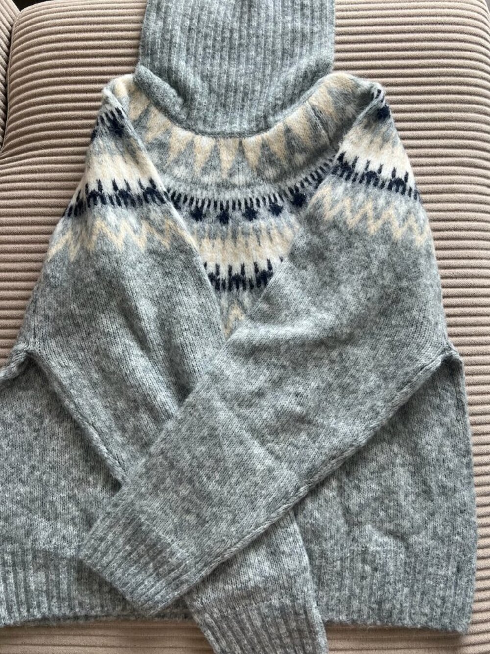 H&M Fair Isle Turtleneck Sweater – Size M (New)